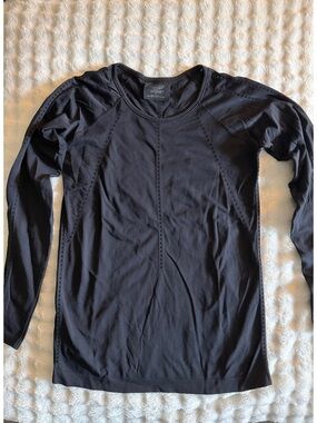 ATHLETA Black Long-Sleeve Performance Shirt~S